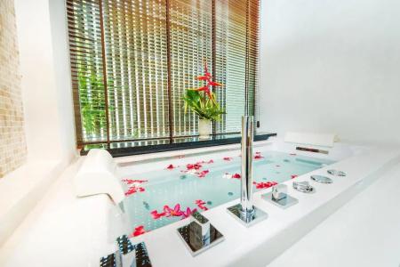 Club Wyndham Patong Hill Phuket - 72