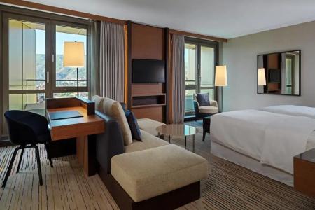 Sheraton Grand Metechi Palace - 30