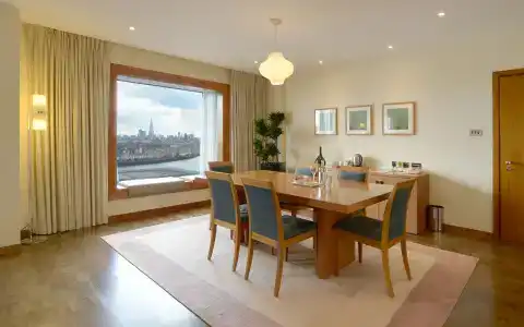 Canary Riverside Plaza - 62