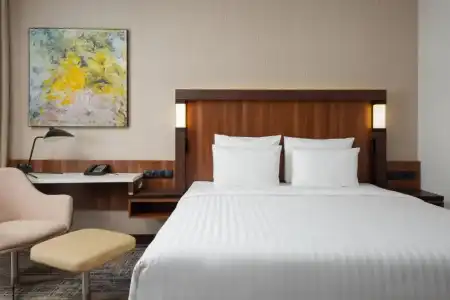 Courtyard by Marriott Tashkent - 73