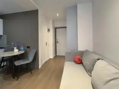 Travelto Petrovskiy Park - 123