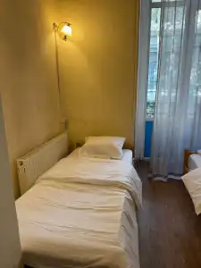 Lucky Travelers Room Hostel - 24