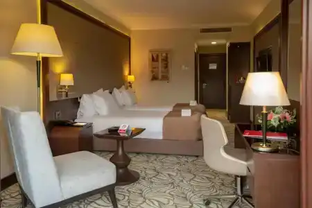 Ramada & Suites by Wyndham Merter - 2