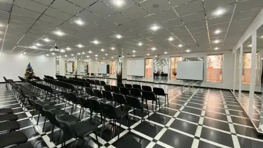 Forum Plaza - 10