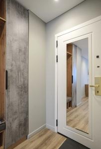 Vash Salut Apart - 132