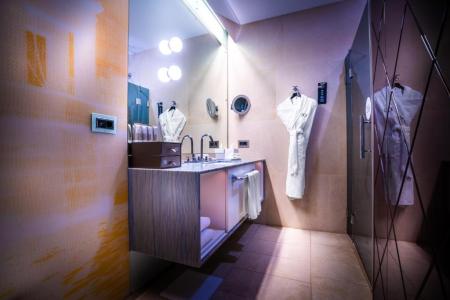 SO/ Saint Petersburg - 105