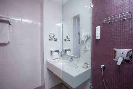 Best Western Plus Centre - 43