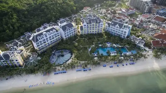 Resort JW Marriott Phu Quoc Emerald Bay Resort & Spa - 1