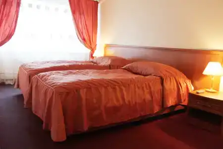 Akademicheskaya - 62