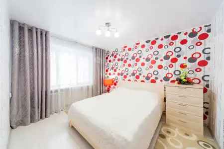 Hotel - 77