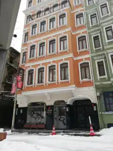 Juno Taksim - 1