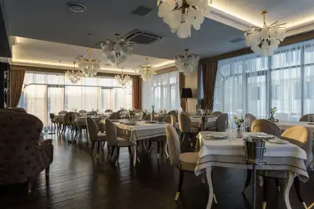 HISTORY Boutique & SPA - 14