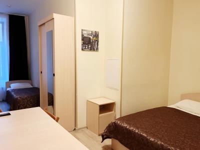 Демократ на Некрасова 58 - 200