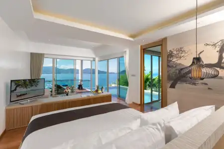 Wyndham Grand Phuket Kalim Bay - 8