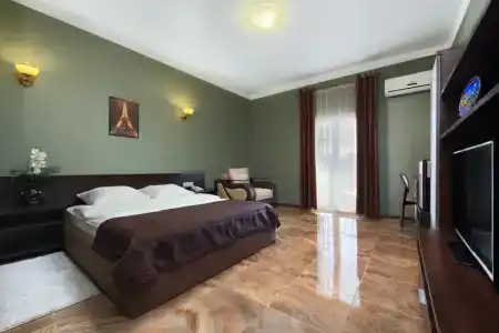 Nochnoy Kvartal - 70