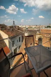 Carlton Buda Castle - 8