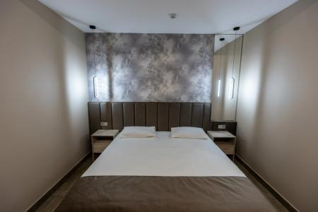VS.Hotel - 102