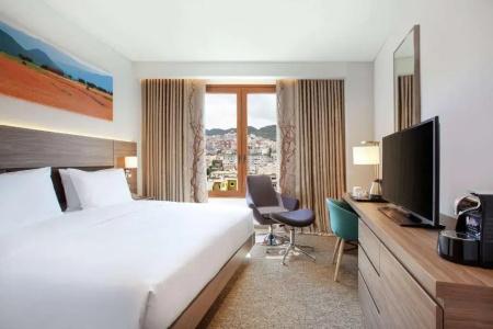 Hilton Garden Inn Tirana - 52