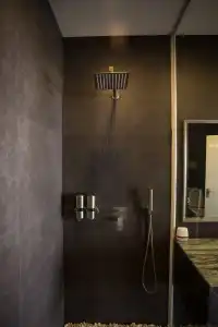 White Boutique and Residences - 38