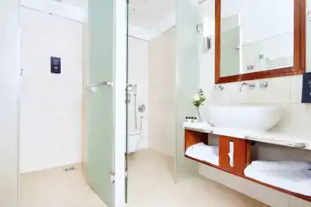 Solo Sokos Palace Bridge - 102