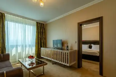 Astoria Grand - 17