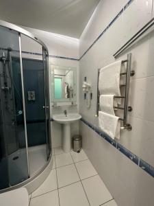 La Vie De Chateau - 226