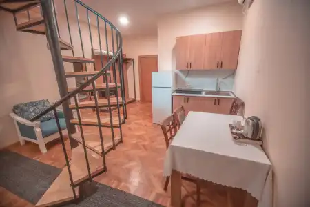 Banovani - 84