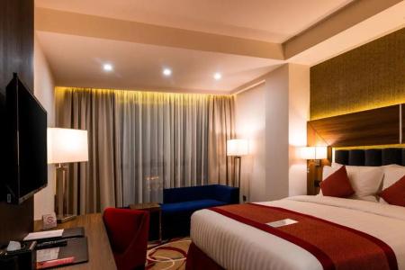 Ramada & Suites by Wyndham - 47