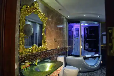 EmirHan - 64