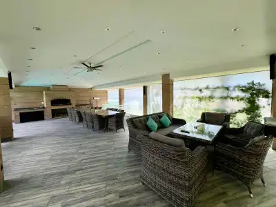 Luxury Villa With Pool and Jacuzzi - 23