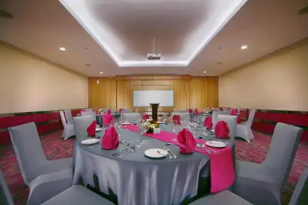 FaveLTC Glodok - 8