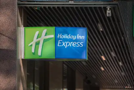 Holiday Inn Express - 20