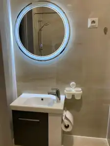 Cultural Crossing Mini-hotel - 25