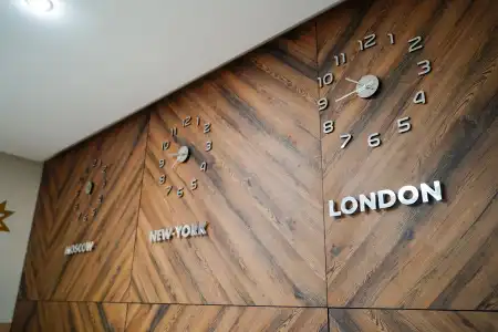 People - 8