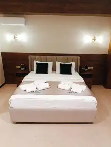 Grand Karavan - 34