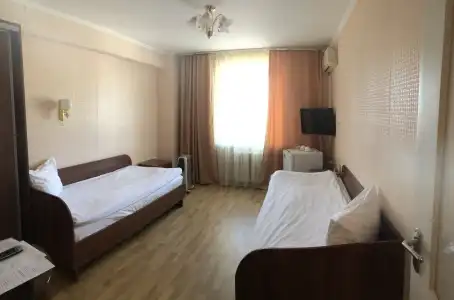 Oktyabr'skaya - 32