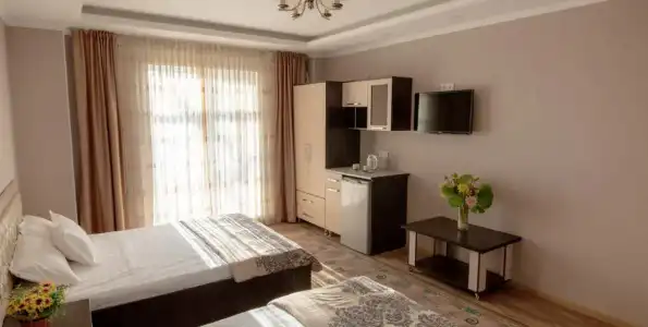 OloloFamily Butik-Hotel - 4