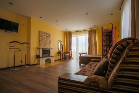 Golden Tennis Club - 77