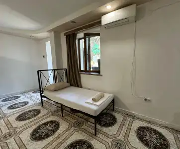 Komitas Avenue Guest House - 45