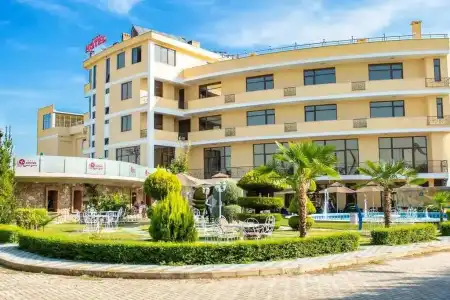 Airport Tirana - 18