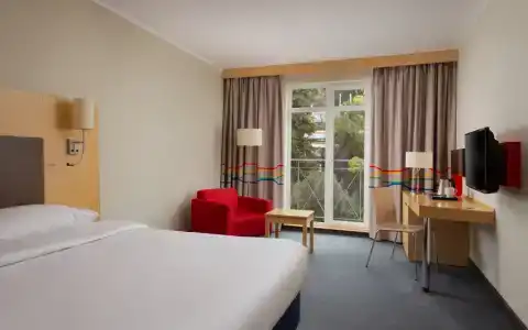 Park Inn by Radisson City Centre - 64