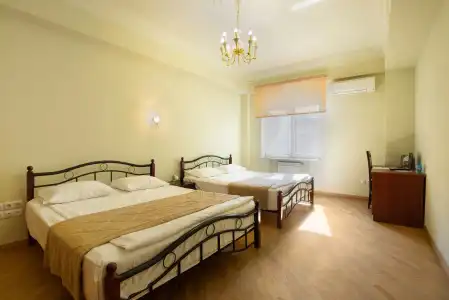 Kantar Hostel - 81