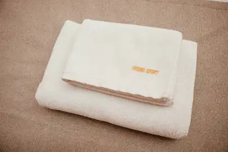 GrandWhite Apart - 36