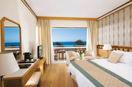 Constantinou Bros Pioneer Beach - 11