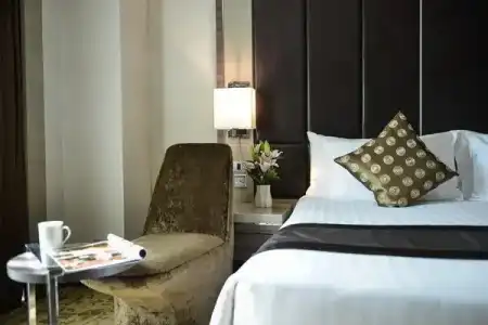 Ramada Sukhumvit Soi Eleven - 17