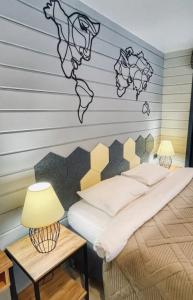 Geometrika • Lounge - 203