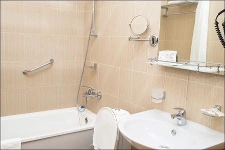 Lazurnoe Okno Guest House - 60