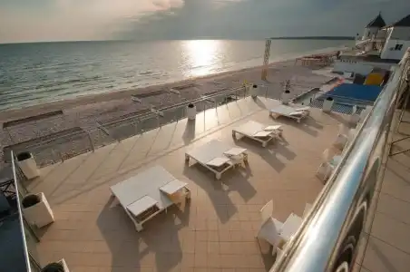VIP Paris Yacht Hôtel & Spa - 4