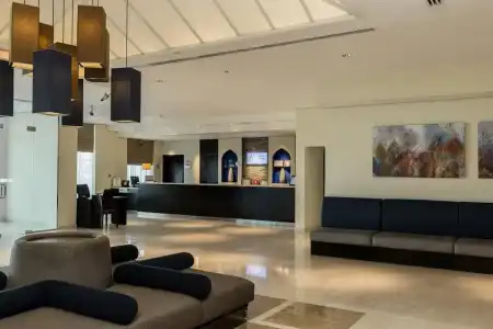 Holiday Inn Express Airport, an IHG - 21