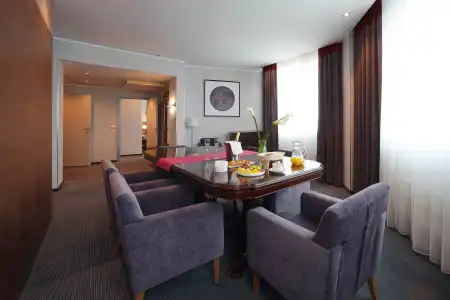 Ramada By Wyndham Yekaterinburg & Spa - 117